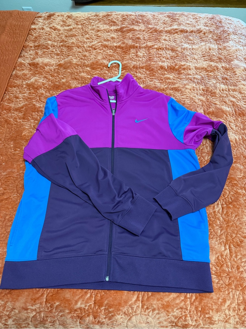 Nike Women's Colorblock Zip Jacket - Purple, Magenta & Blue